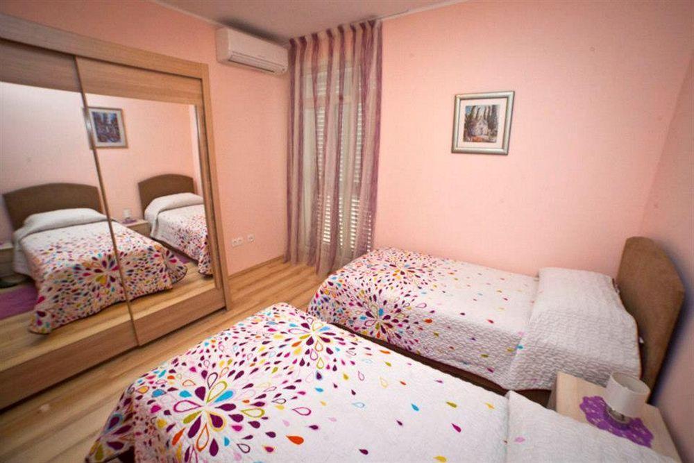 Split Apartments Peric Ngoại thất bức ảnh