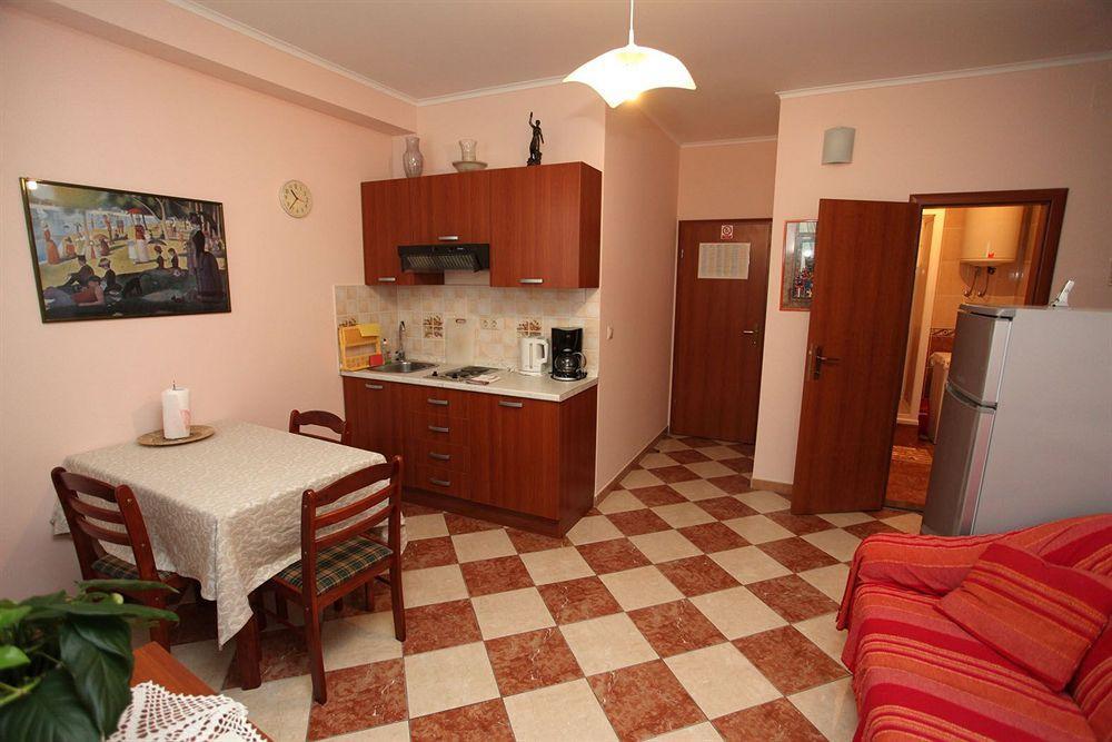 Split Apartments Peric Ngoại thất bức ảnh