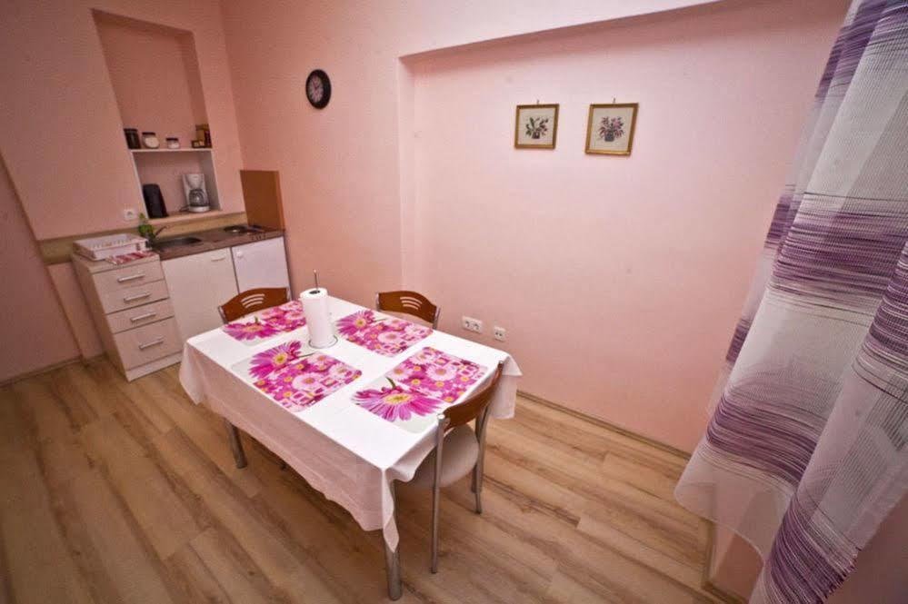 Split Apartments Peric Ngoại thất bức ảnh